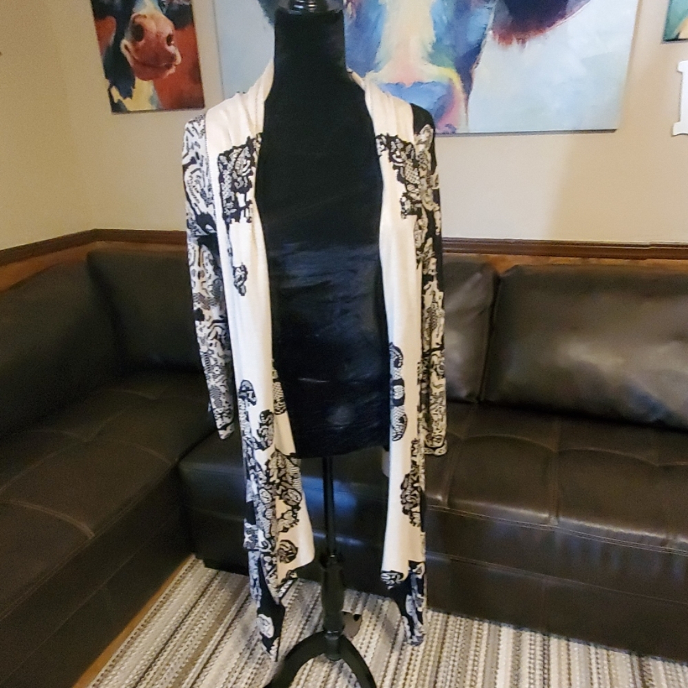 Cyrus Medium long sleeve cardigan